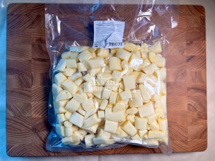 Мясные снеки: Сырный продукт ФЕРМЕРСКИЙ бочонок белый