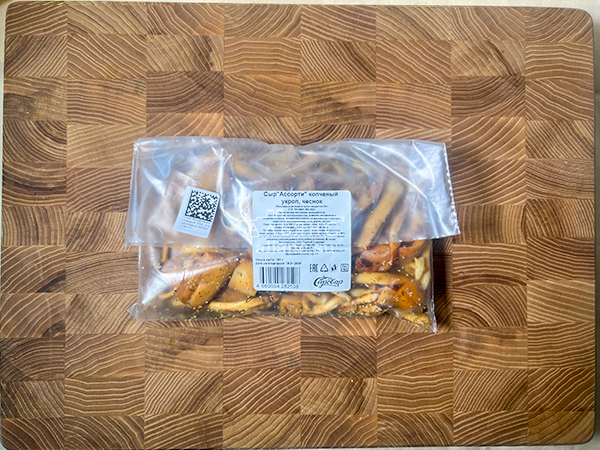 Сыр 150 гр ГОРНЫЙ СЫРОВАР (Ассорти копчёный с укропом и чесноком) в Электрогорске