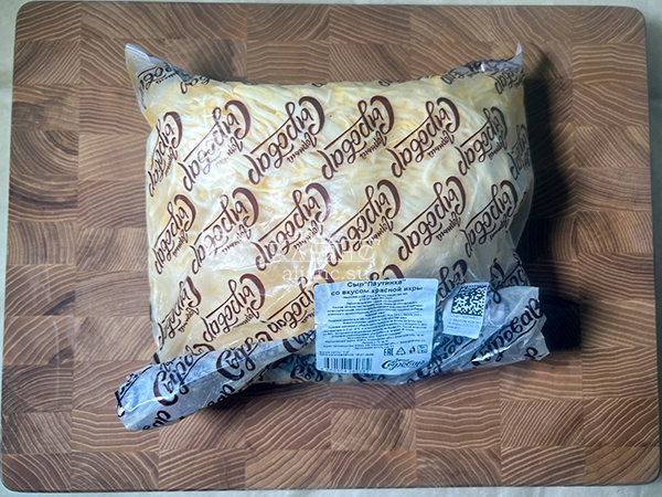 Сыр 1 кг ГОРНЫЙ СЫРОВАР (Паутинка со вкусом красной икры) в Электрогорске