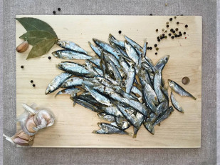 Семечки: Тюлька вяленая